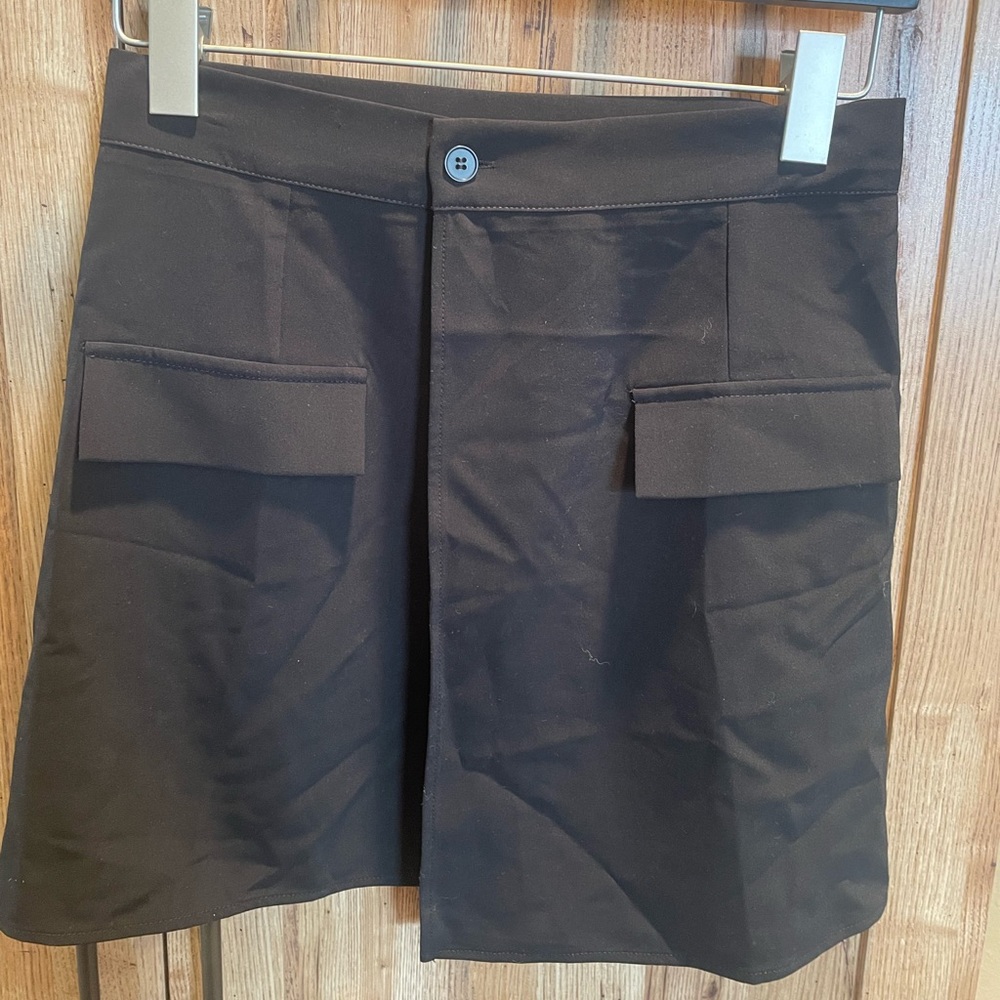Black skirt